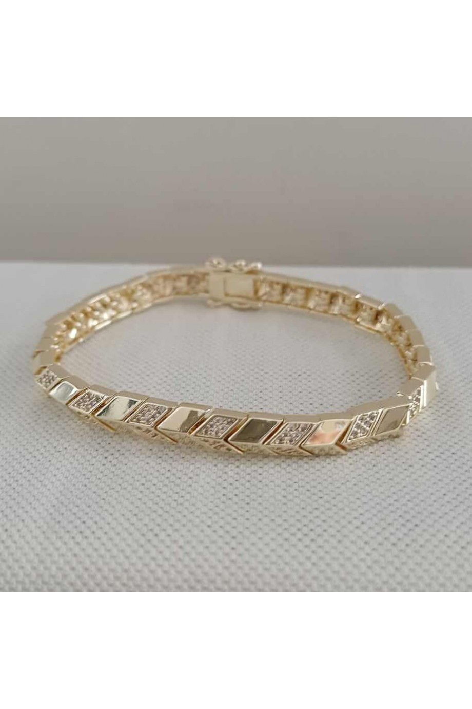 Zirkon Taşlı Gold Kadın Bileklik