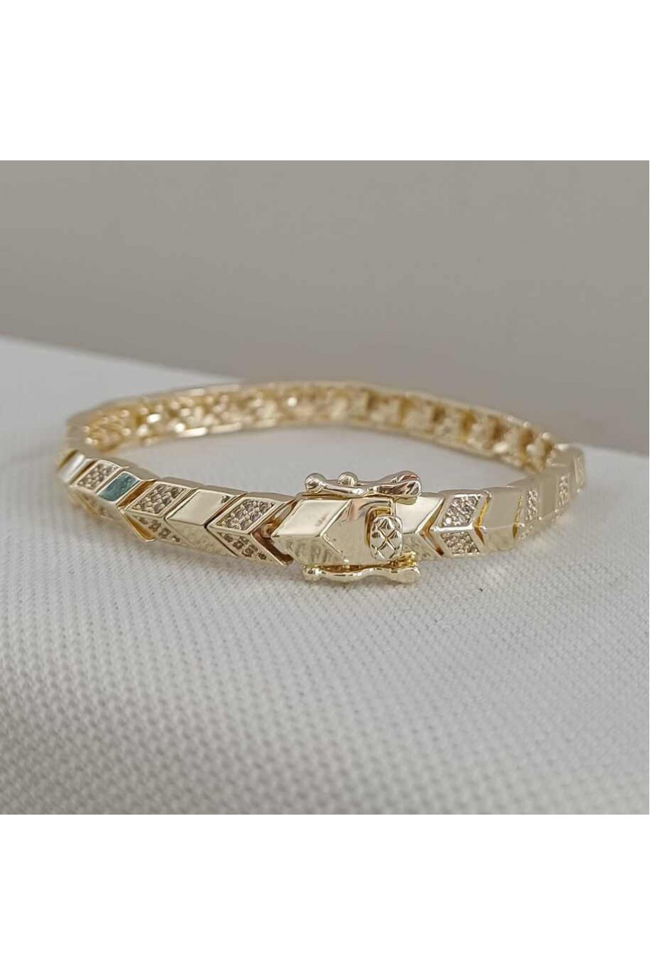 Zirkon Taşlı Gold Kadın Bileklik