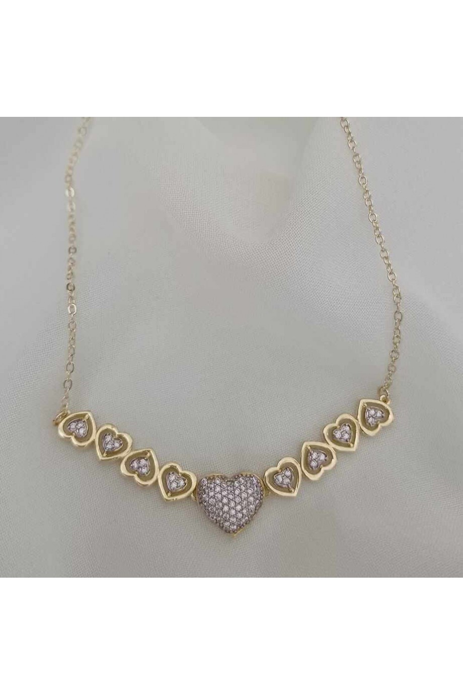 Zirkon Taşlı Kadın Kalpli Kolye