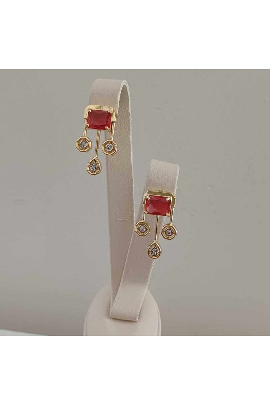 Gold Lal ve Zirkon Taşlı Kadın Küpe