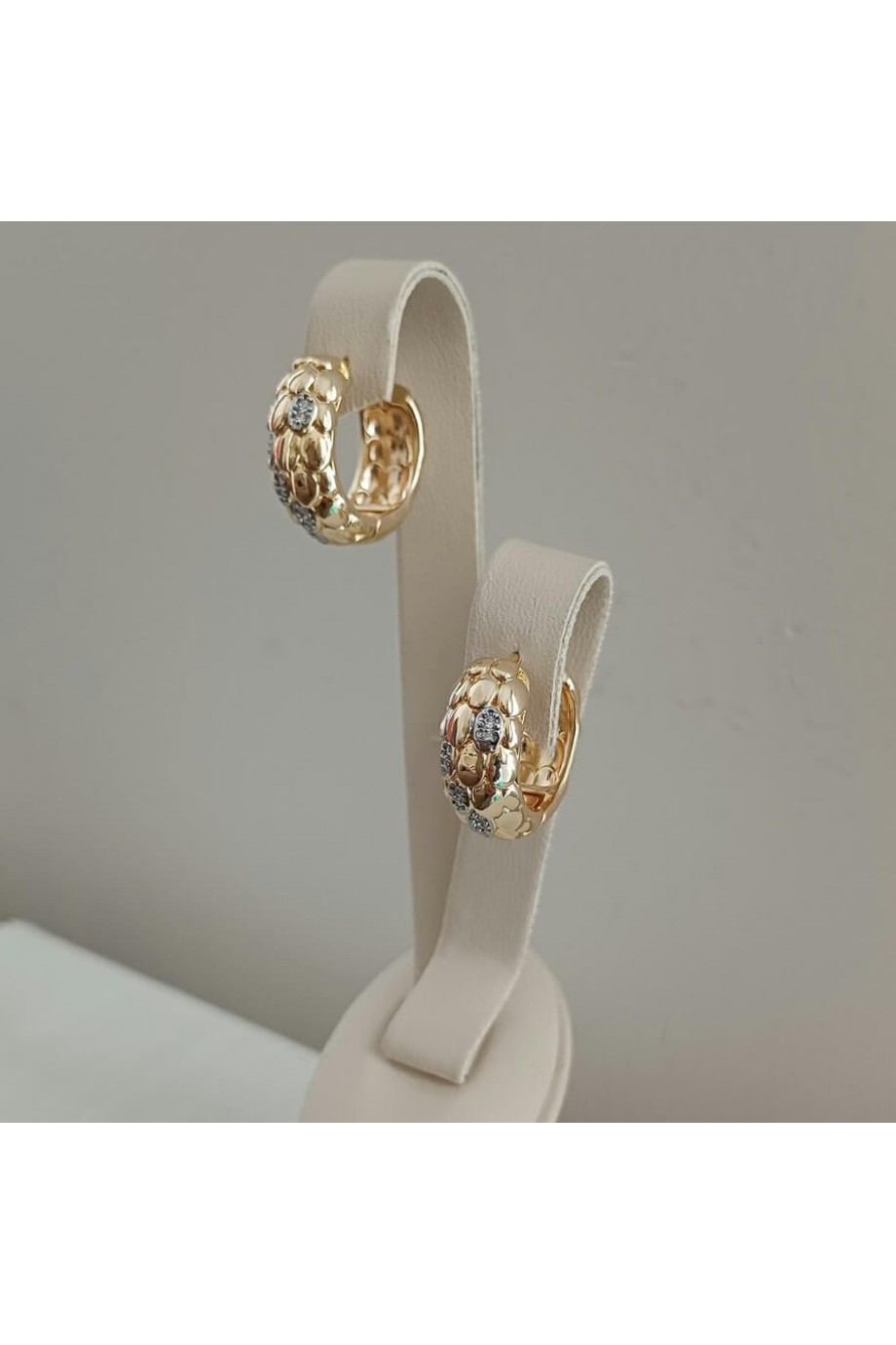 Gold Halka Zirkon Taşlı Kadın Küpe
