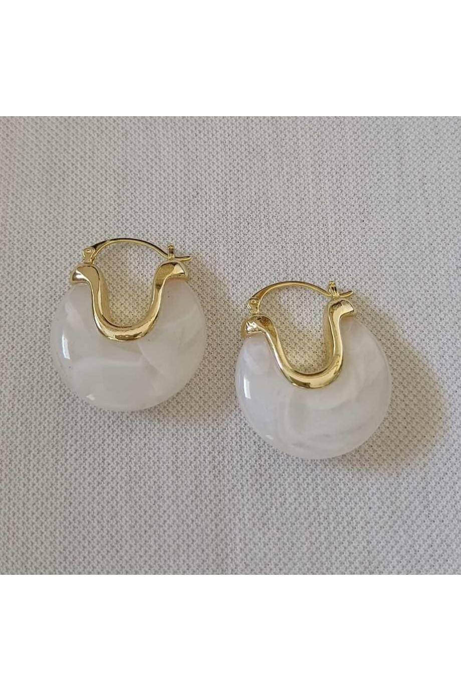 Mine Taşlı Halka Model Kadı Küpe