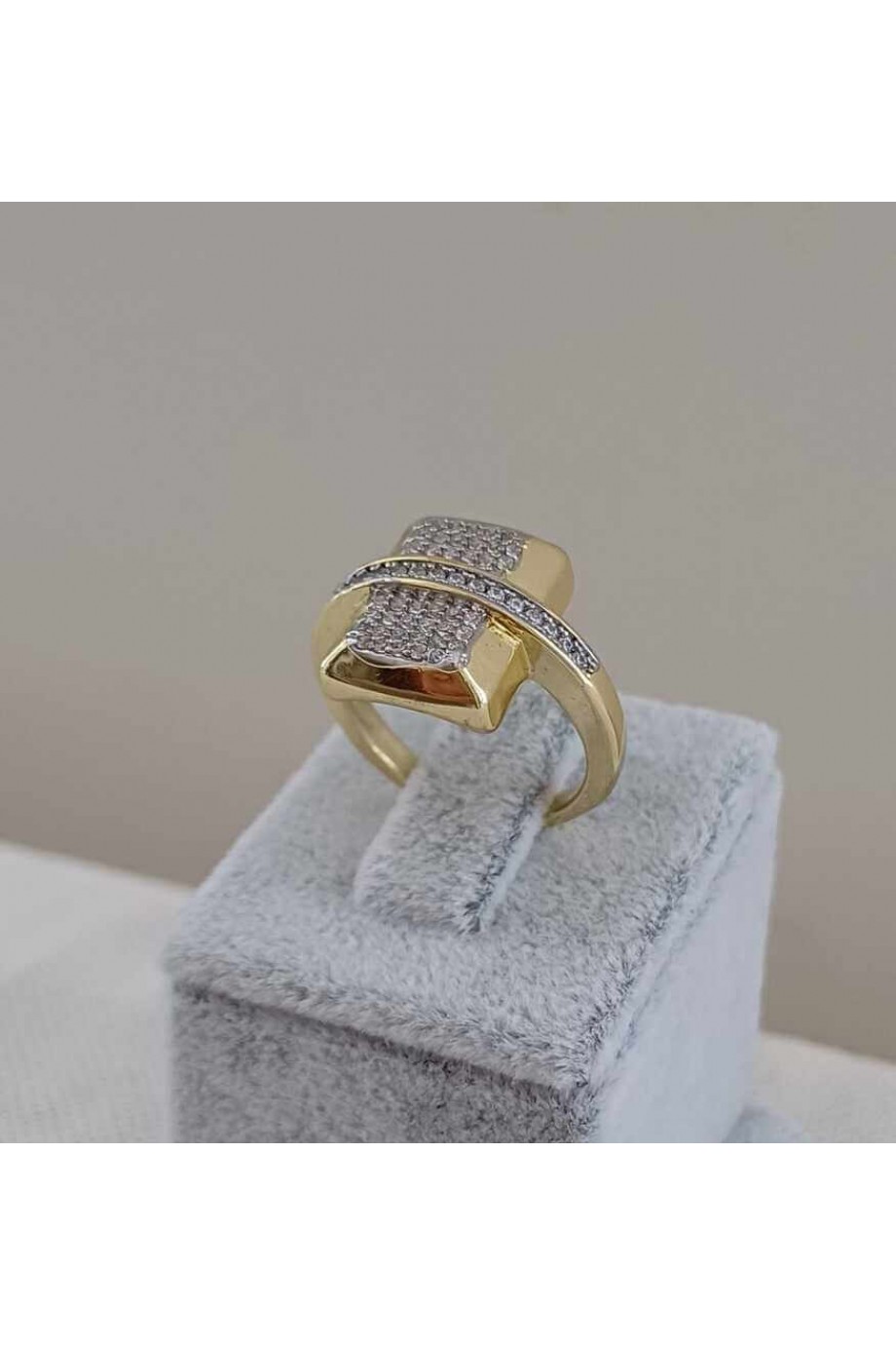 Zirkon Taşlı Gold Kadın Küpe