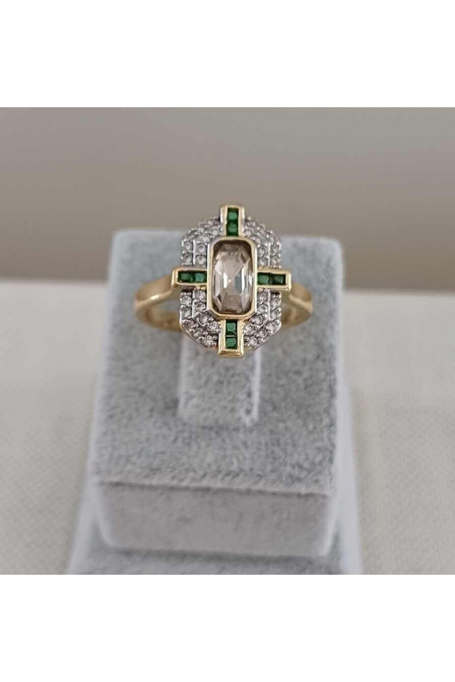 Yeşim ve Zirkon Taşlı Gold Kadın Yüzük